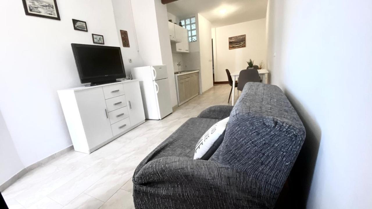 Apartments Ares Rovinj Exteriör bild