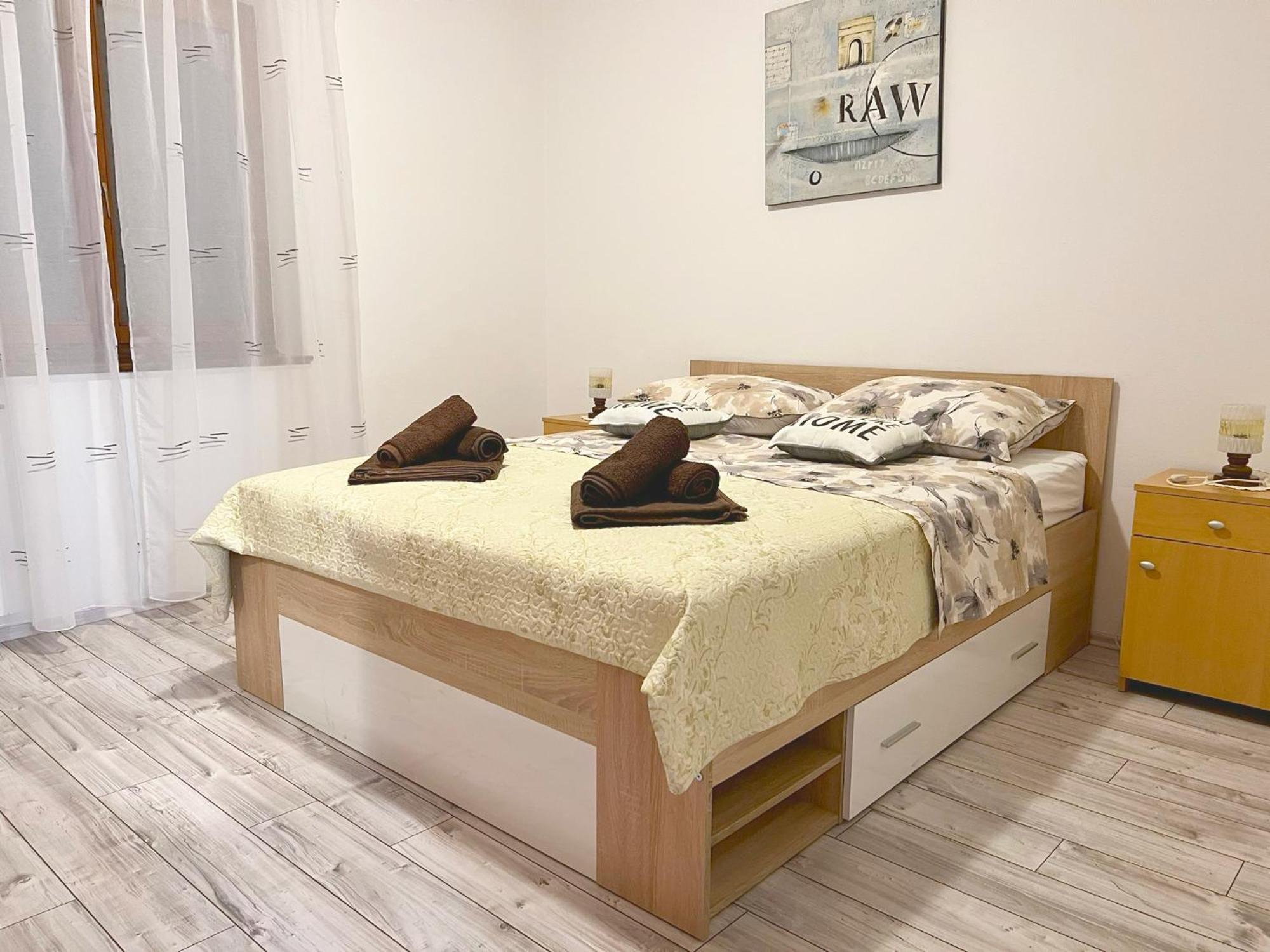 Apartments Ares Rovinj Exteriör bild