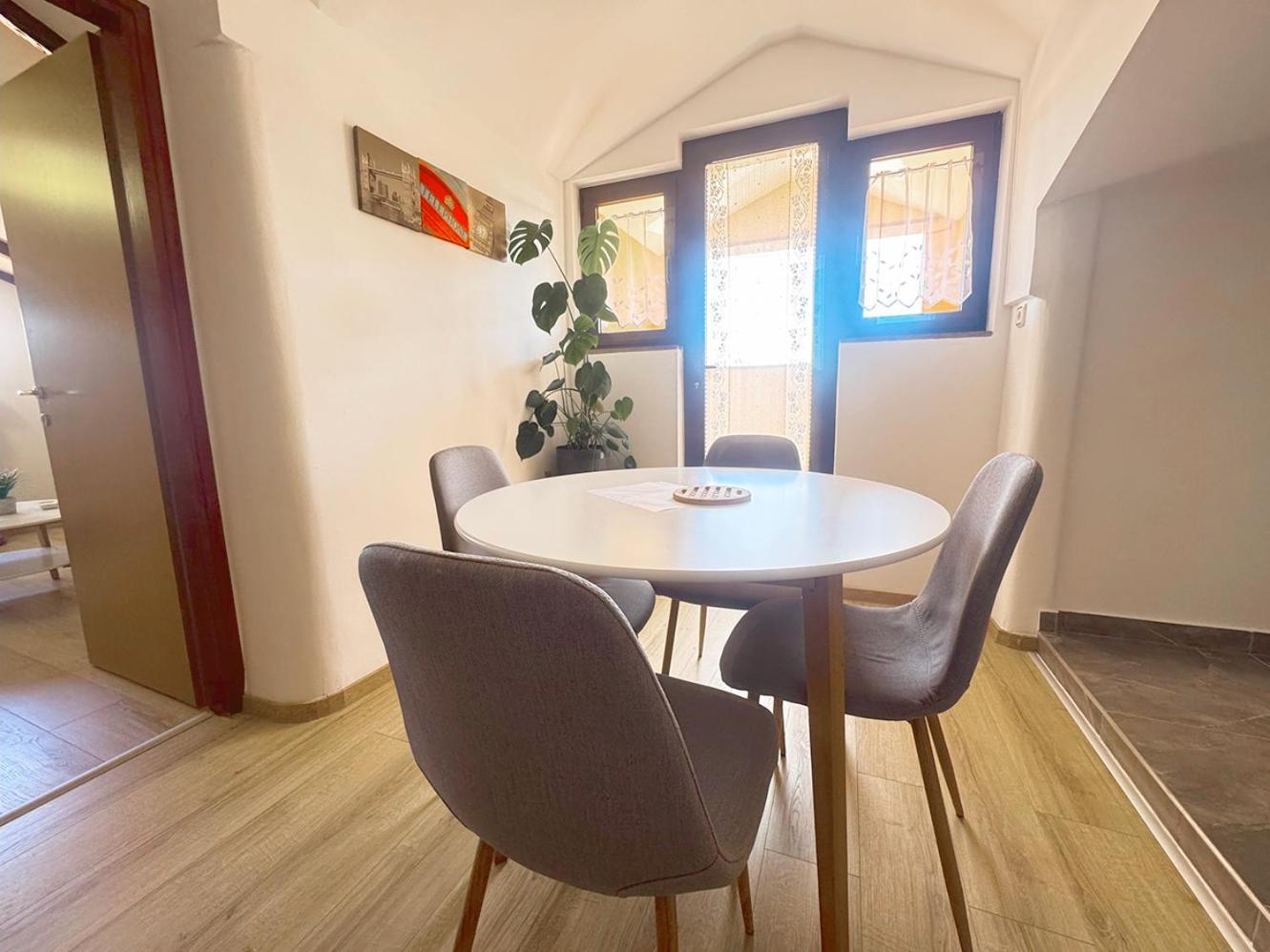 Apartments Ares Rovinj Exteriör bild